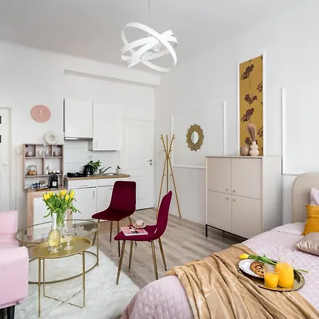 Pink Elephant 2X1Br Studio In Historic Tenement House 1 Km From Warsaw Central Zewnętrze zdjęcie