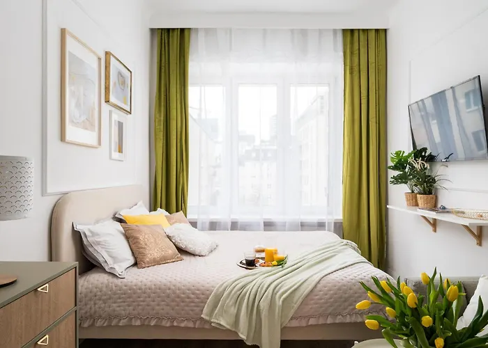 Pink Elephant 2X1Br Studio In Historic Tenement House 1 Km From Warsaw Central