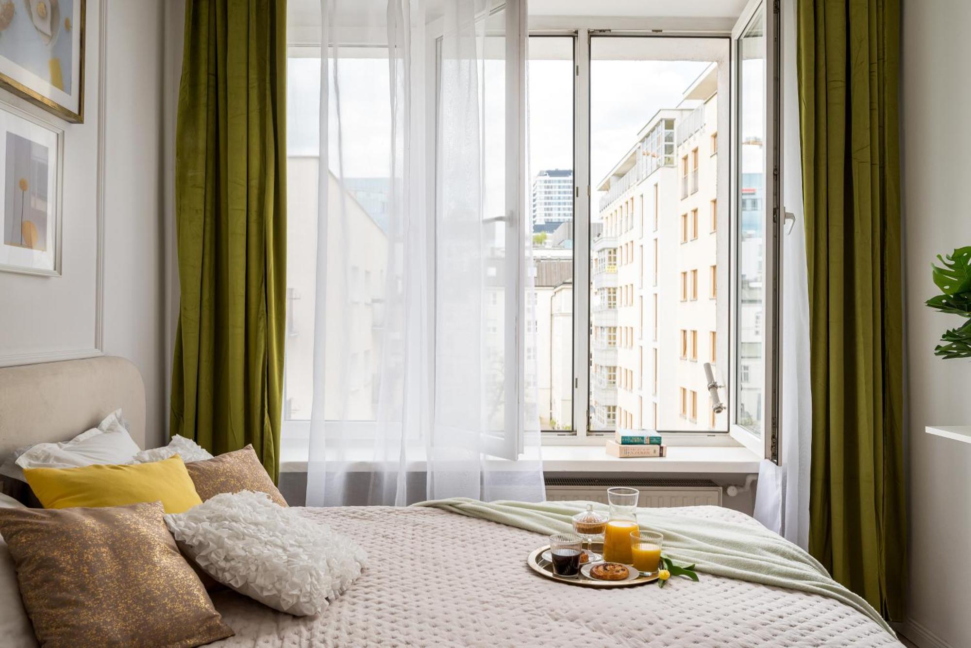 Pink Elephant 2x1br In Historic Tenement House 1 Km From Apartament